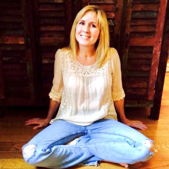 Meet Your Posher - Picture 3 of 7